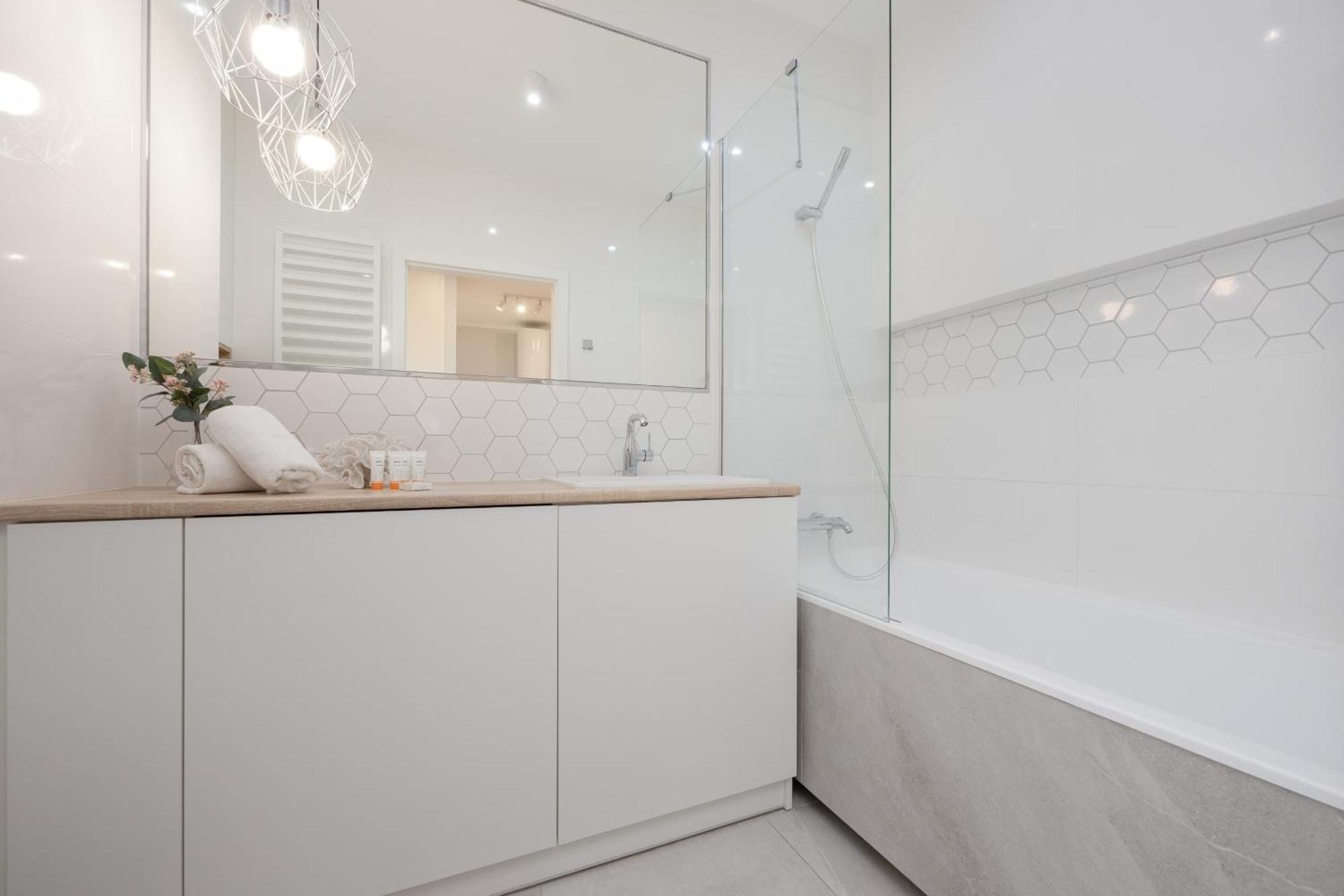 Zajezdnia Wrzeszcz Modern & Stylish Apartment Gym Gdansk By Noclegi Renters Bagian luar foto